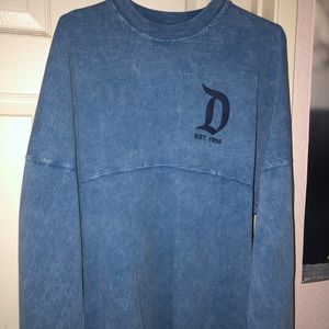 Disneyland long sleeve/crew neck !